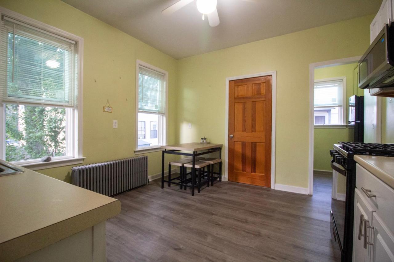 2 Bedroom Condo Close To Boston And Cambridge With Free Parkings Ngoại thất bức ảnh