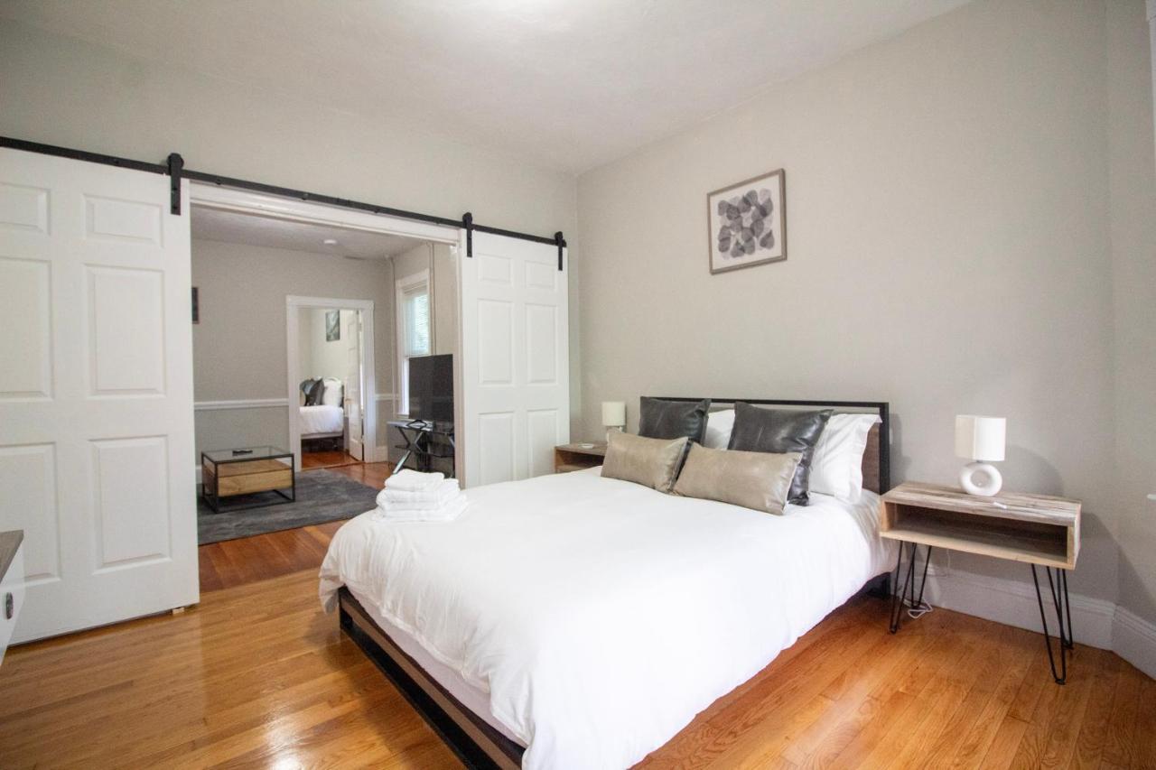 2 Bedroom Condo Close To Boston And Cambridge With Free Parkings Ngoại thất bức ảnh