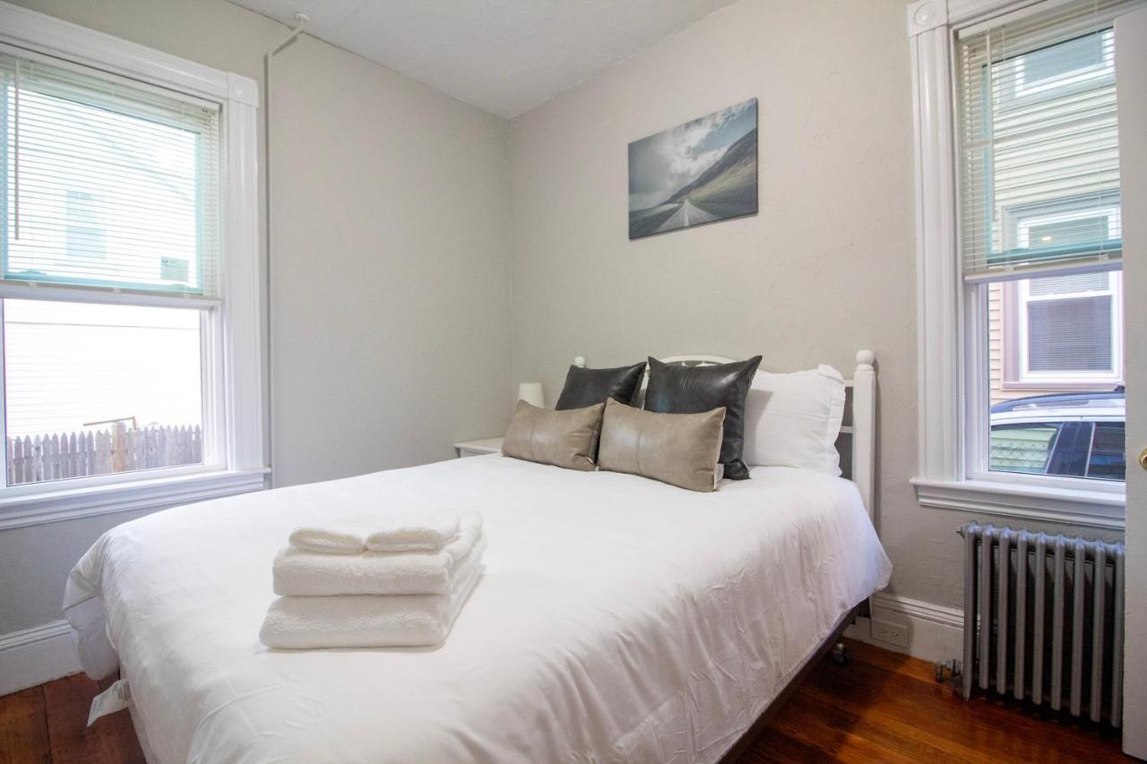 2 Bedroom Condo Close To Boston And Cambridge With Free Parkings Ngoại thất bức ảnh