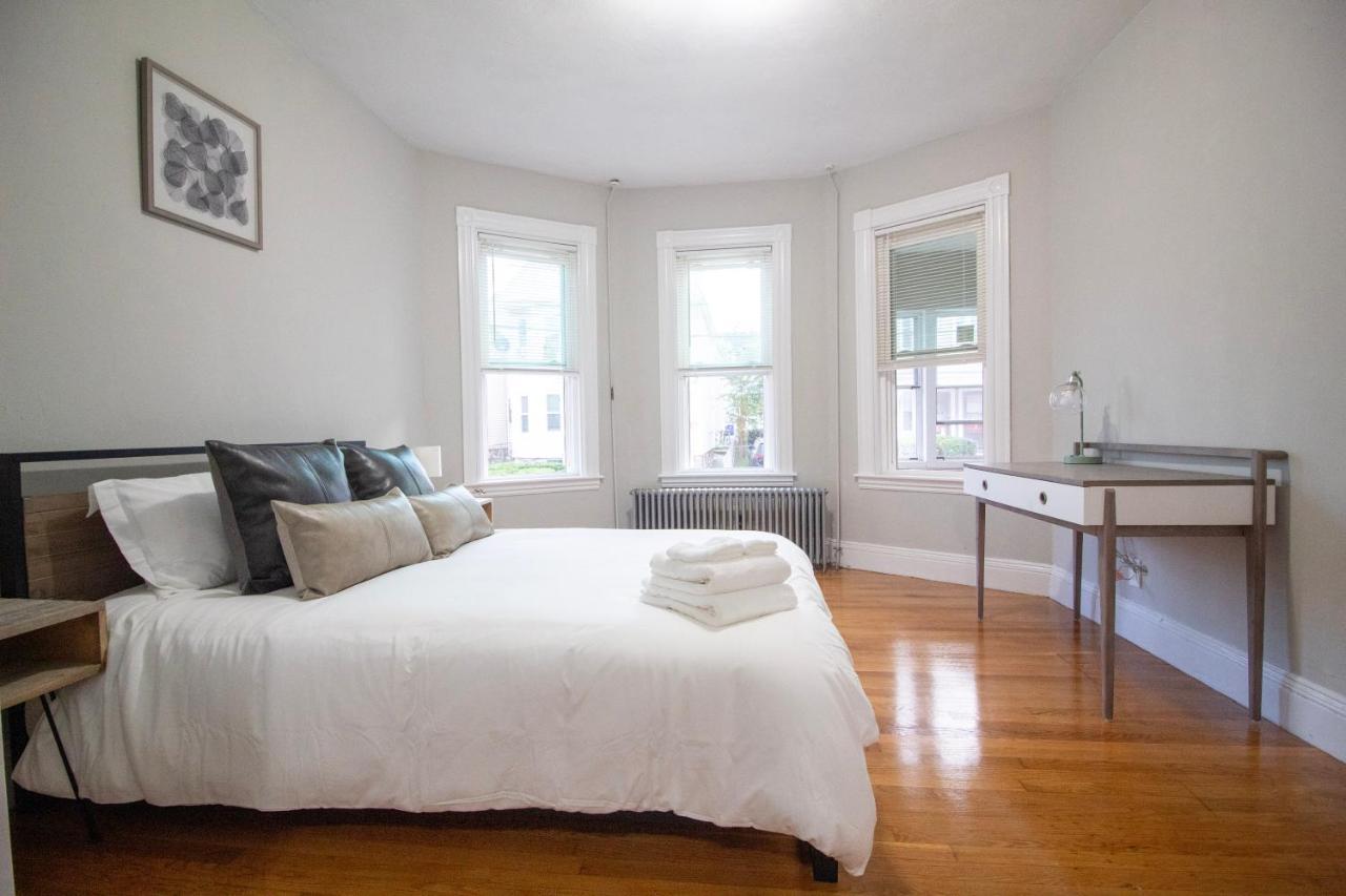 2 Bedroom Condo Close To Boston And Cambridge With Free Parkings Ngoại thất bức ảnh